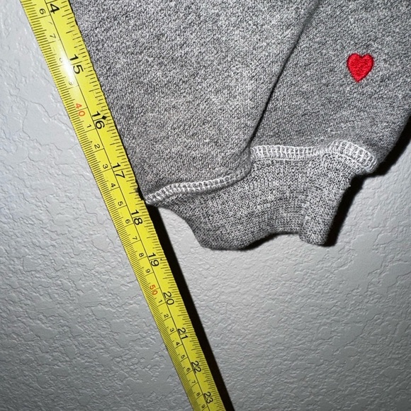 The Great. Cropped Thermal Sweatpant With Heart Embroidery in Varsity Grey Small - Picture 6 of 7